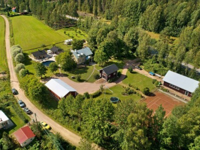 Kiinteistonvälitys drone ilmakuvaus
